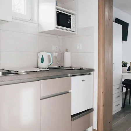 Cherry Berry Apartmani Eminovci Kültér fotó