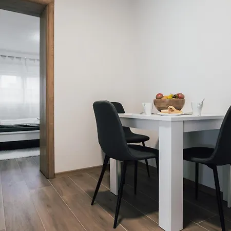 Cherry Berry Apartmani Eminovci Kültér fotó