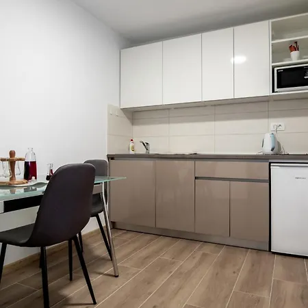 Cherry Berry Apartmani Eminovci Kültér fotó